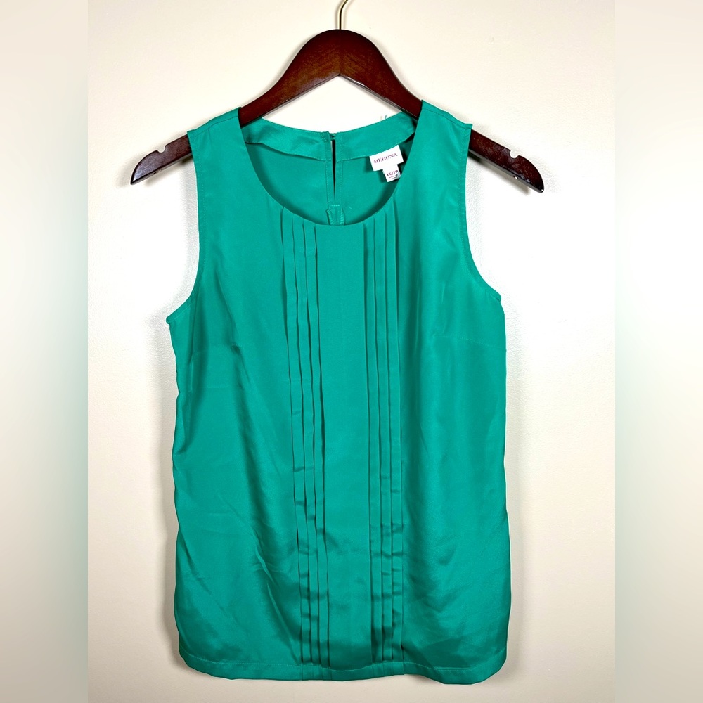 Silky women’s fit, teal blouse tank